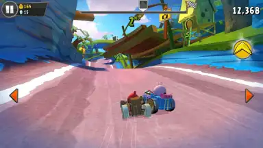 Screenshot von Angry Birds Go! 8